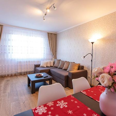 Onyx - Wonder Aparthotel Braşov Extérieur photo