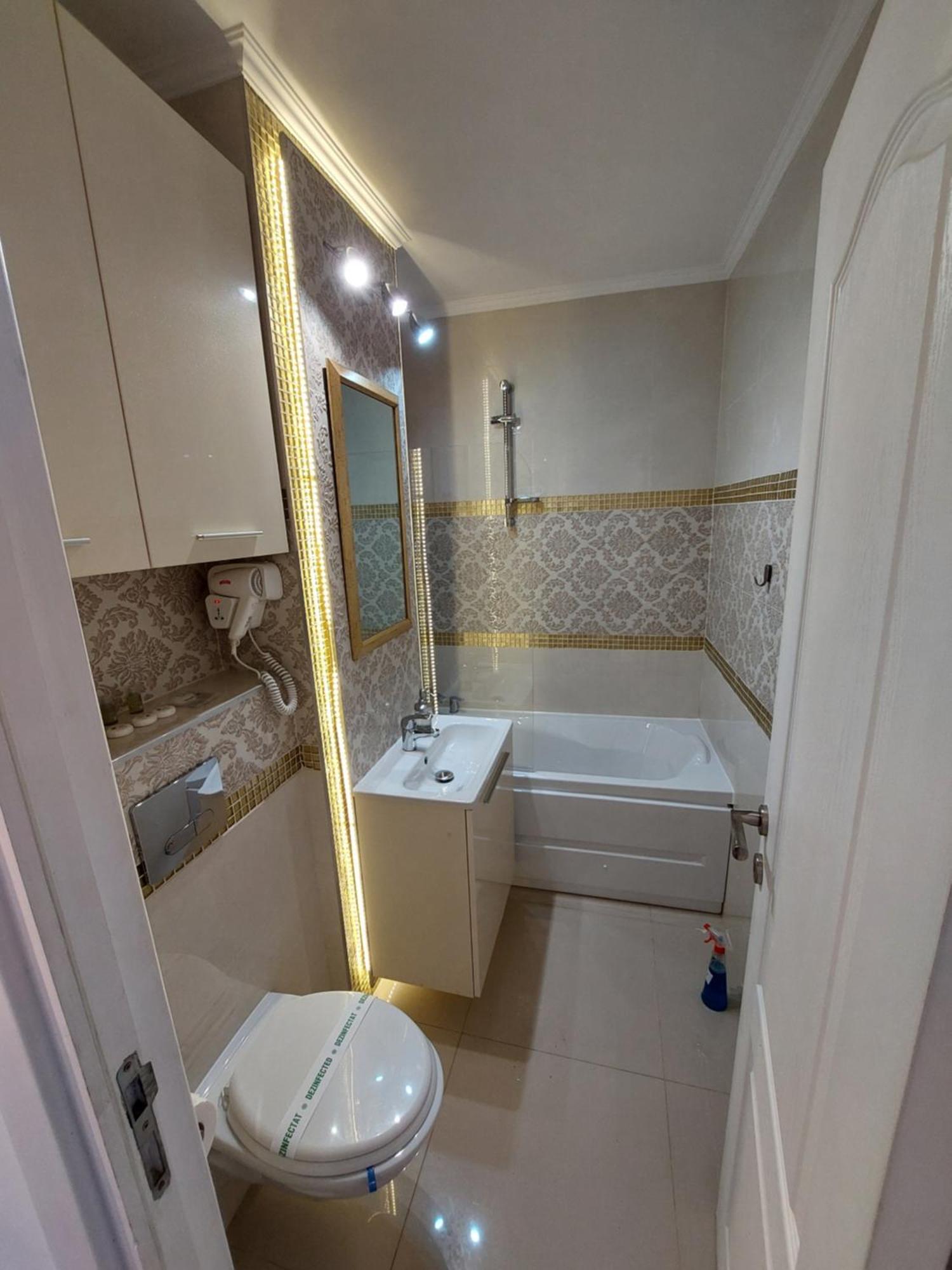Onyx - Wonder Aparthotel Braşov Extérieur photo